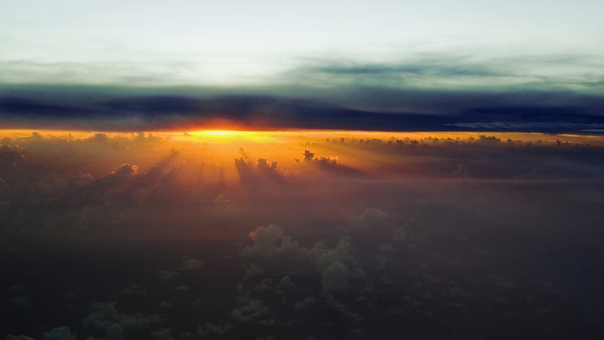 霓虹赛道上的致命抉择，罗德里制胜一击改写F1街道赛史