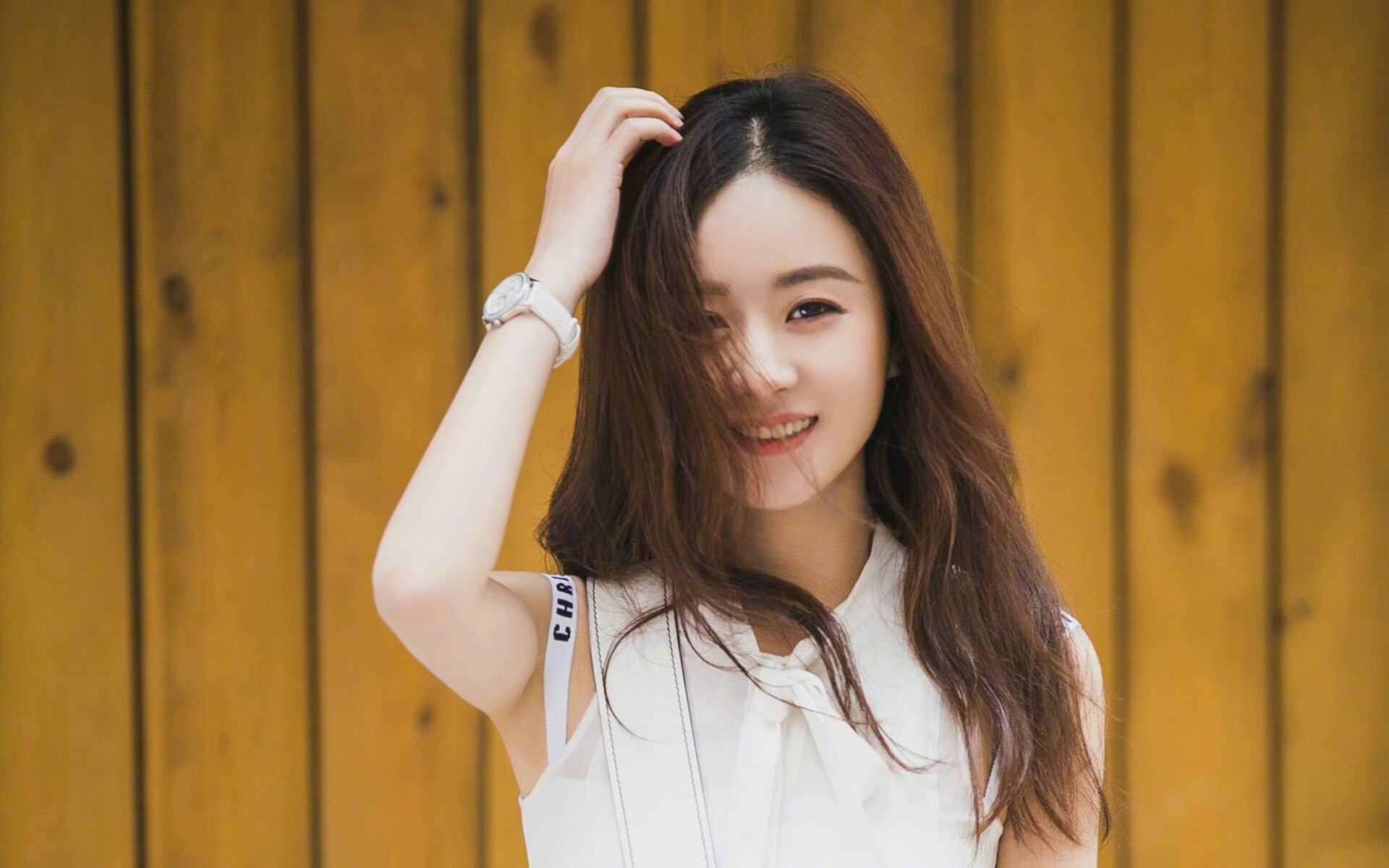 钢铁履带碾过东方明珠，当欧冠的战术基因在黄浦江畔变异