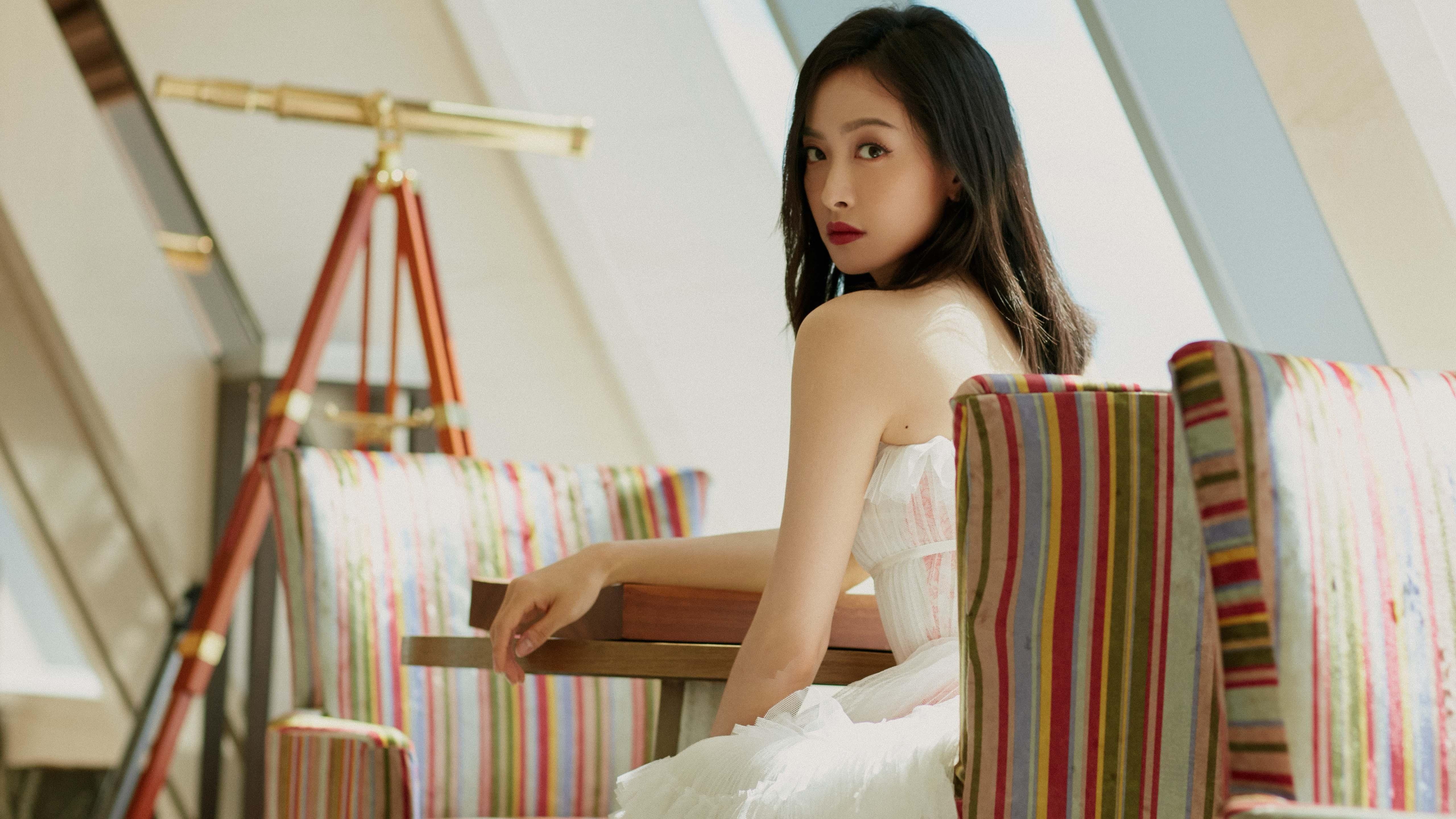 无声的咆哮,芝加哥公牛,是怎样在浓眉的指尖上翻盘俄克拉荷马的?