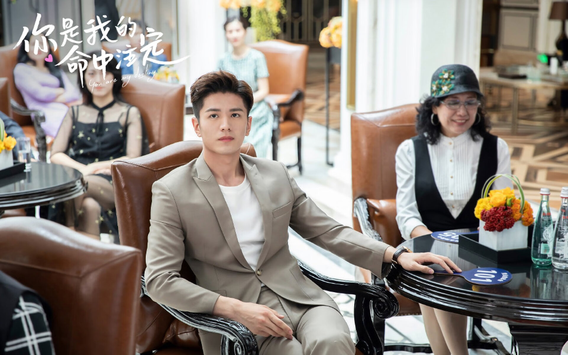 郁金香风暴席卷西亚，荷兰提前终结悬念，李刚仁全场最佳无争议