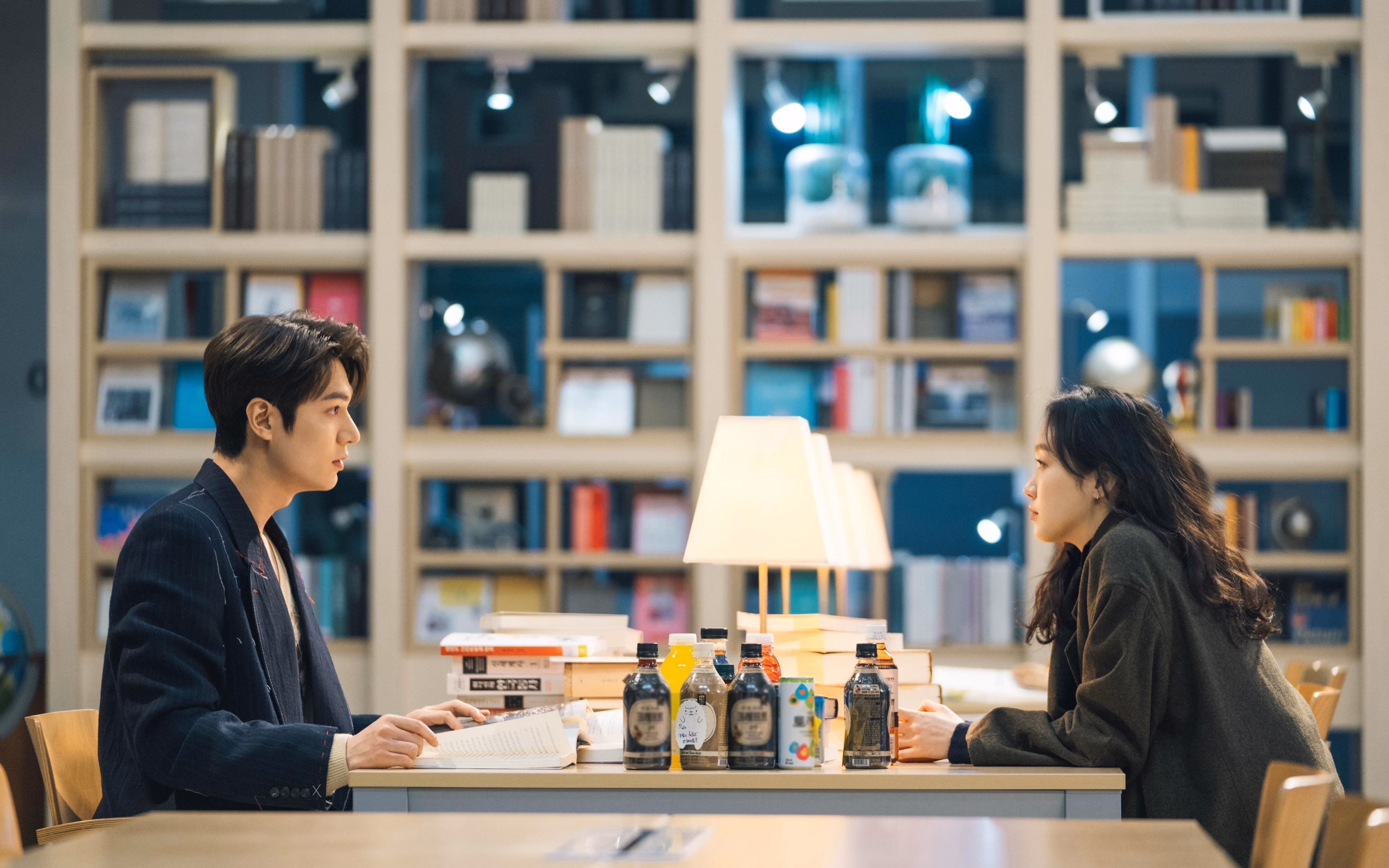 海洋对岸，维尼修斯扛旗与摩纳哥式收割