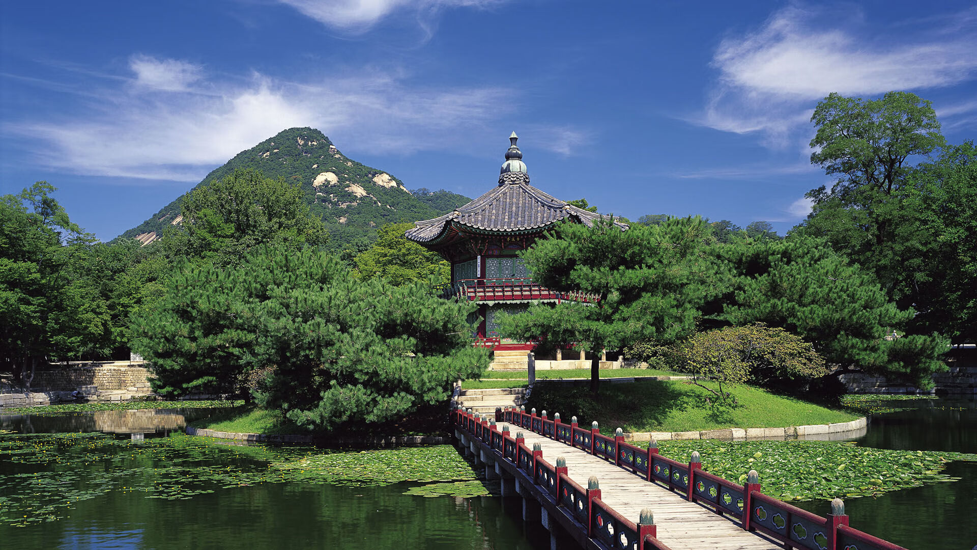 艺术足球的黄昏？乌拉圭重炮群重塑秩序，劳塔罗四记闷雷轰塌传控神坛